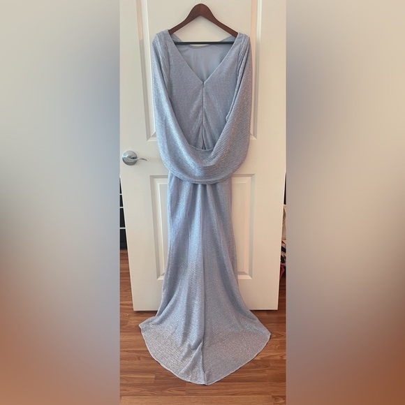 Betsy & Adam Metallic Cape Gown NWT - Picture 9 of 16